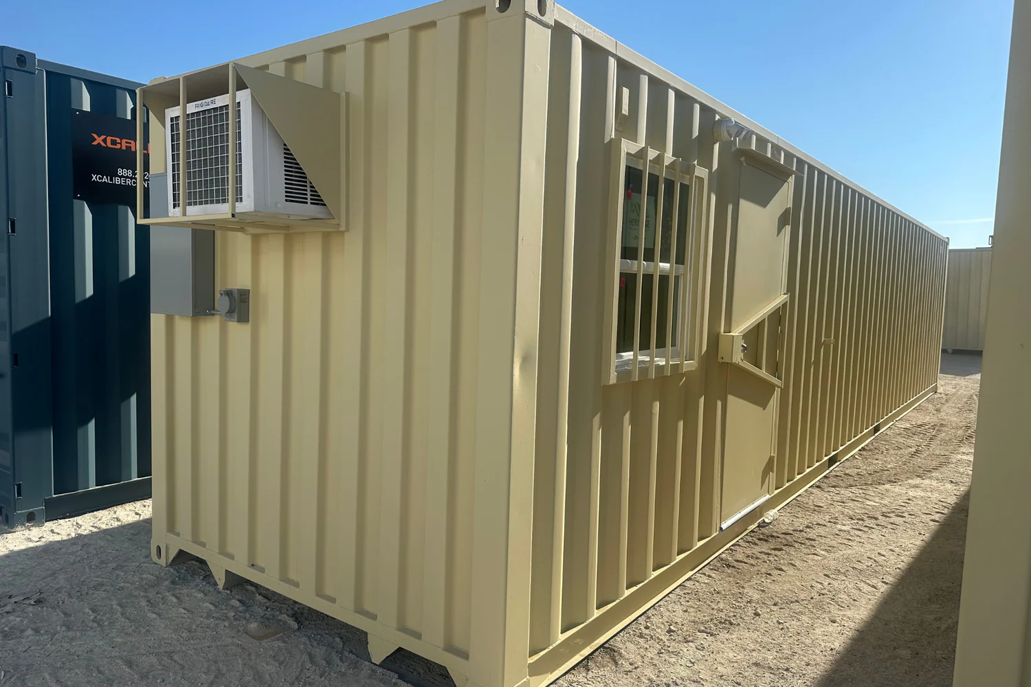 40' MOBILE OFFICE WITH STORAGE (10'/30')