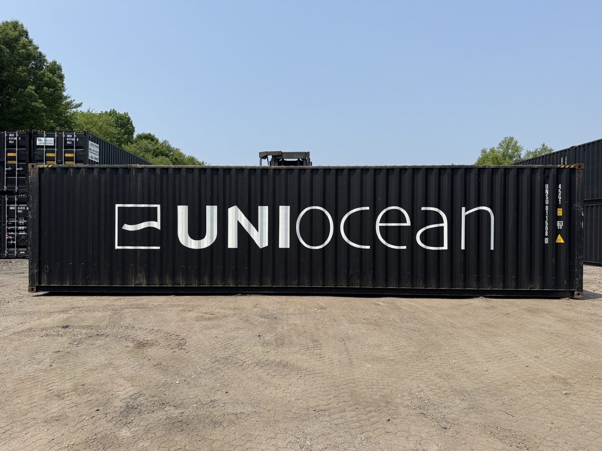 40′ x 8′ x 9.5′ Tall – 2021 *High Cube Shipping/Storage Container – Wind and Watertight – BLACK - Image 2